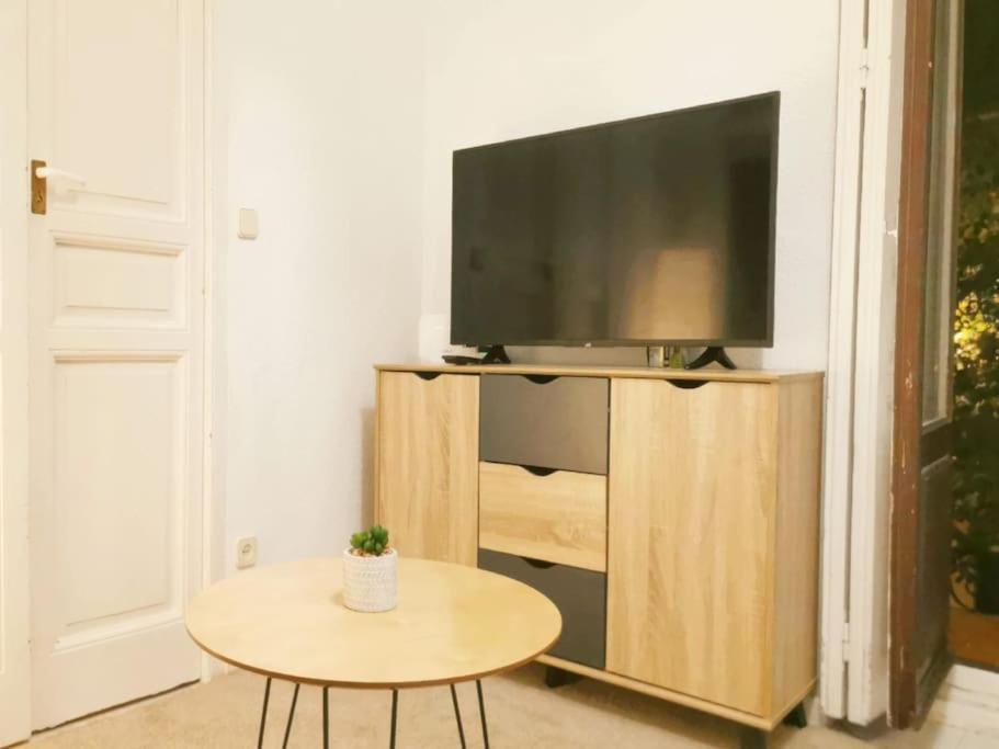 Alojamiento En Centro De Madrid Apartment Екстериор снимка