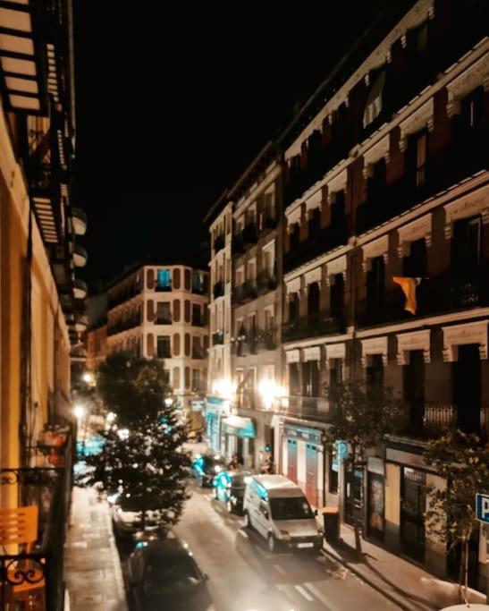Alojamiento En Centro De Madrid Apartment Екстериор снимка