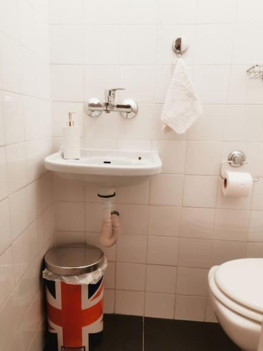 Alojamiento En Centro De Madrid Apartment Екстериор снимка